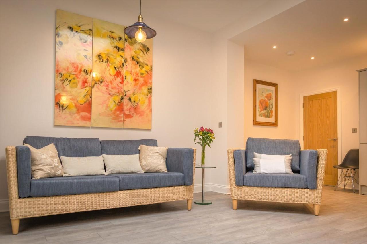 Ravelston Grange - stylish, spacious garden flat Torneo de Torneo de Eastbourne Exterior foto